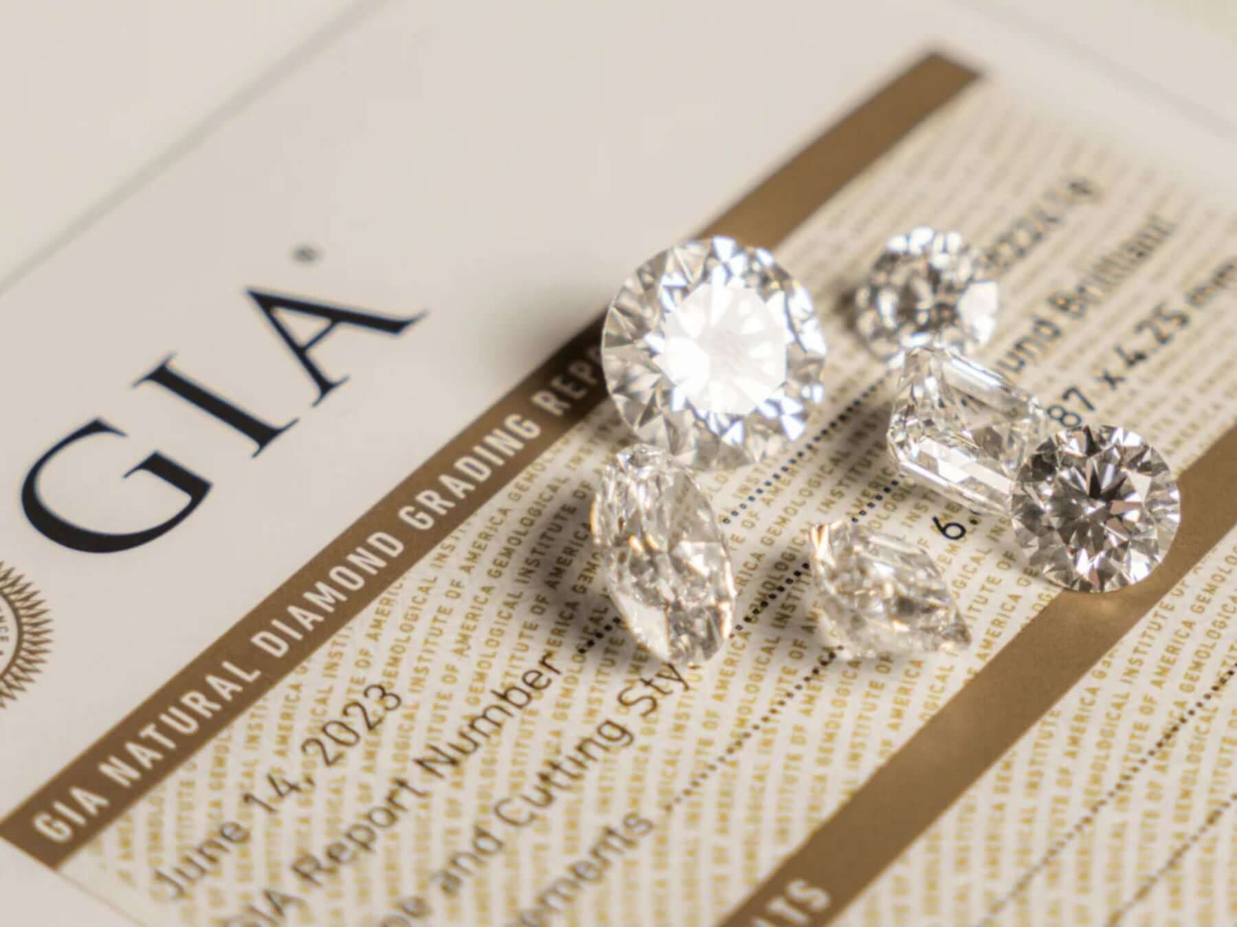 Natural vs Lab Grown Diamonds
