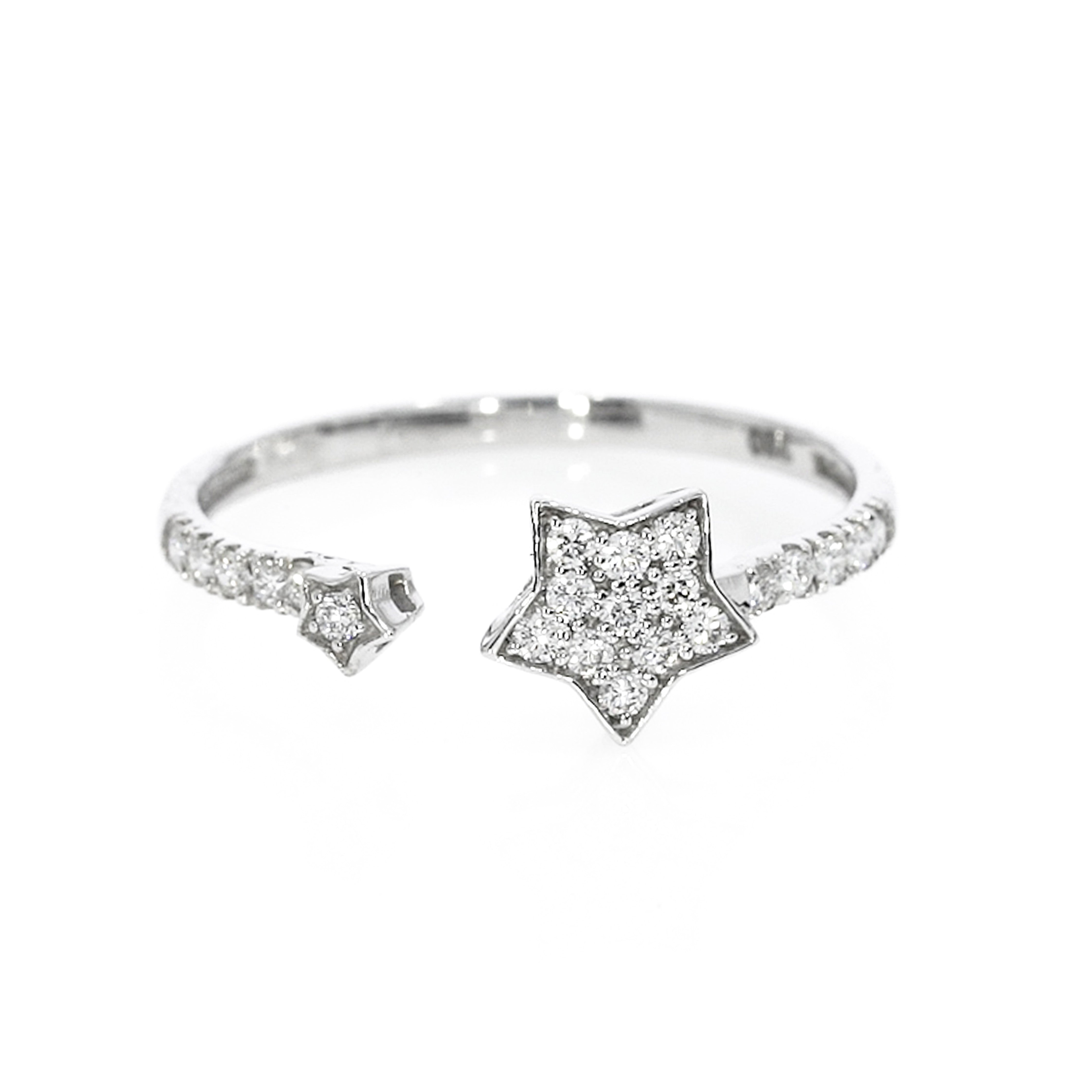 Diamond Star Ring in a delicate 18ct gold cluster with 0.20cts with round brilliant cut diamonds in Gemini style.