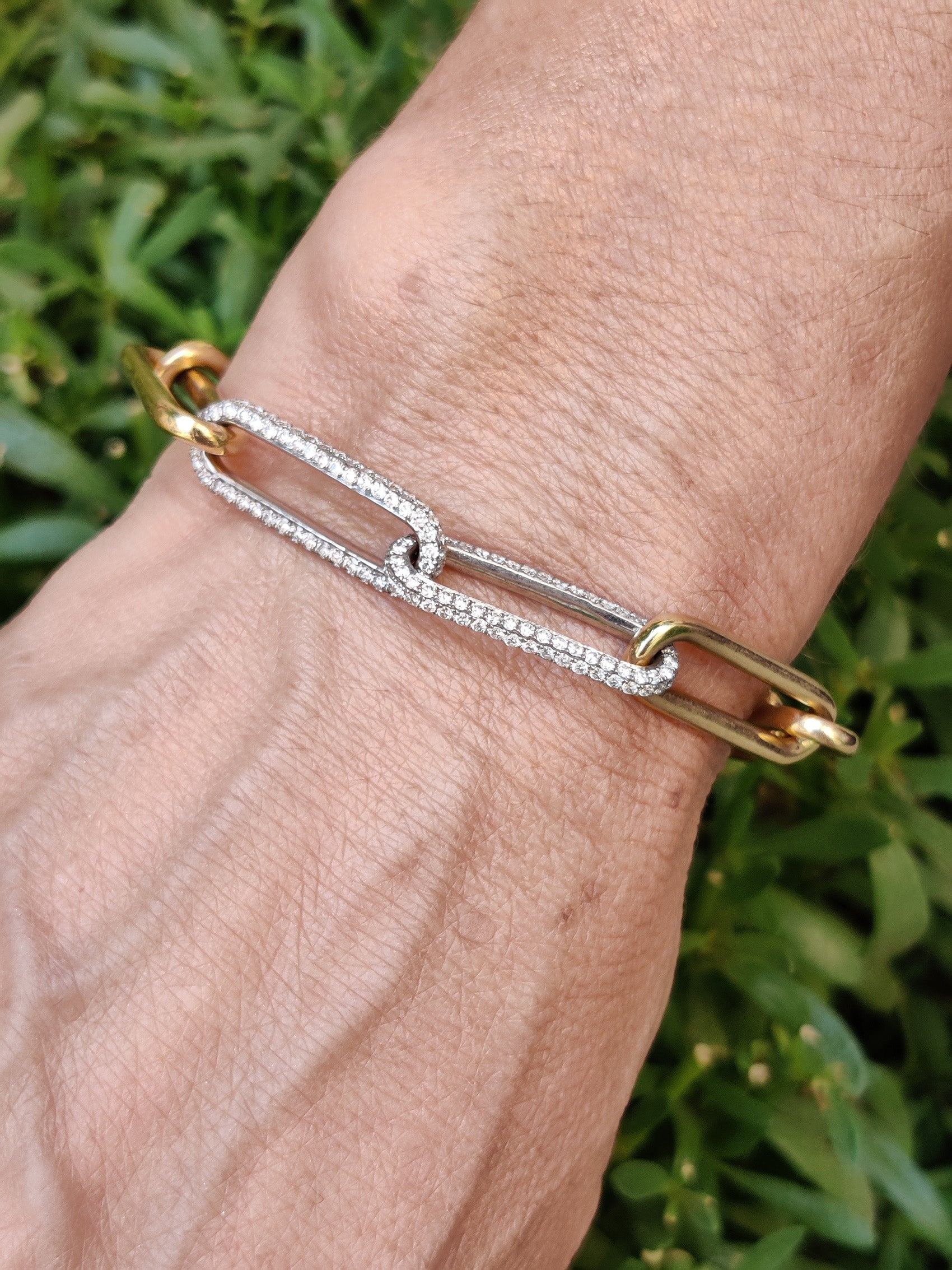 18ct gold chain link bracelet featuring diamonds, showcasing modern elegance and style, perfect as a diamond bracelet.