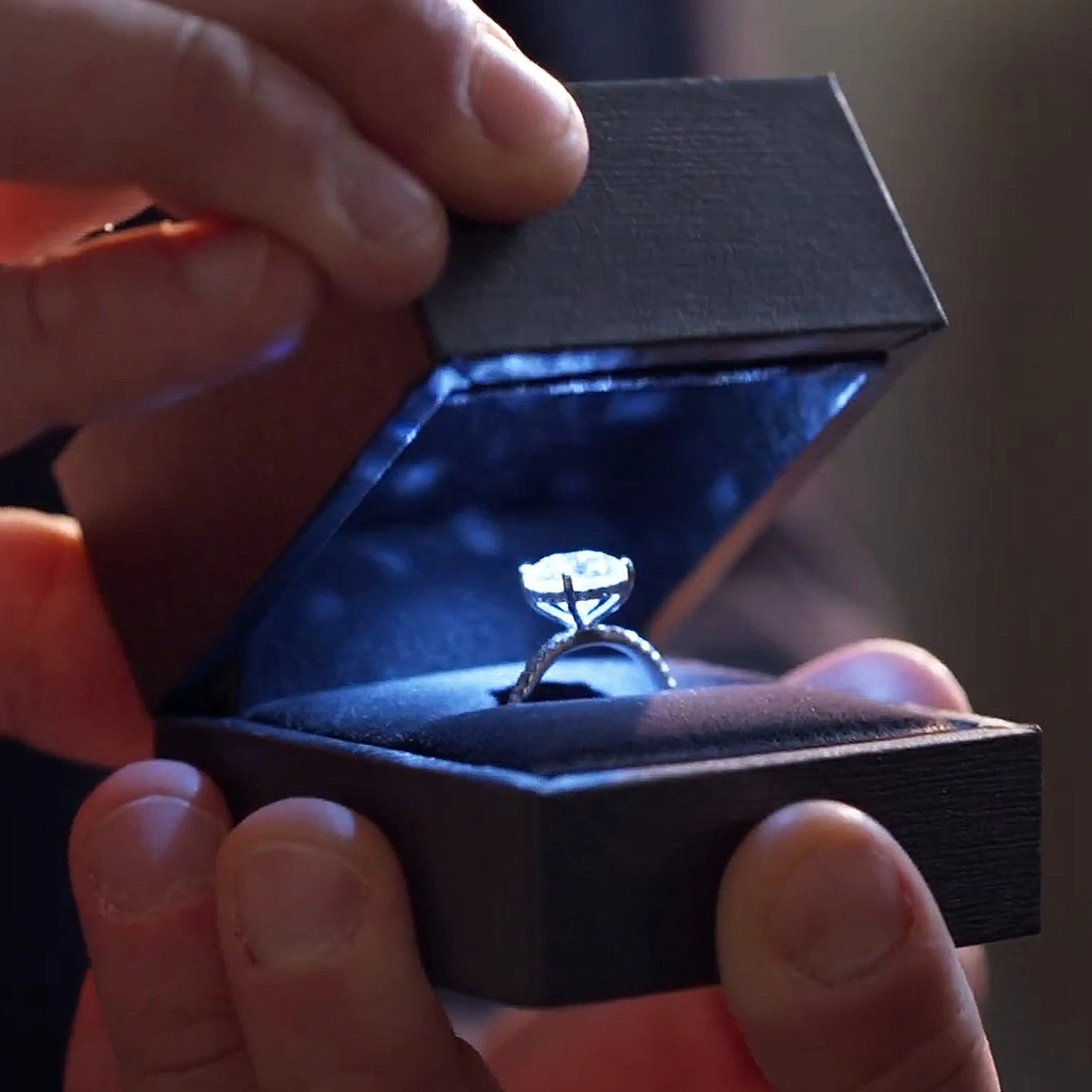 Jewellery box with bespoke diamond ring