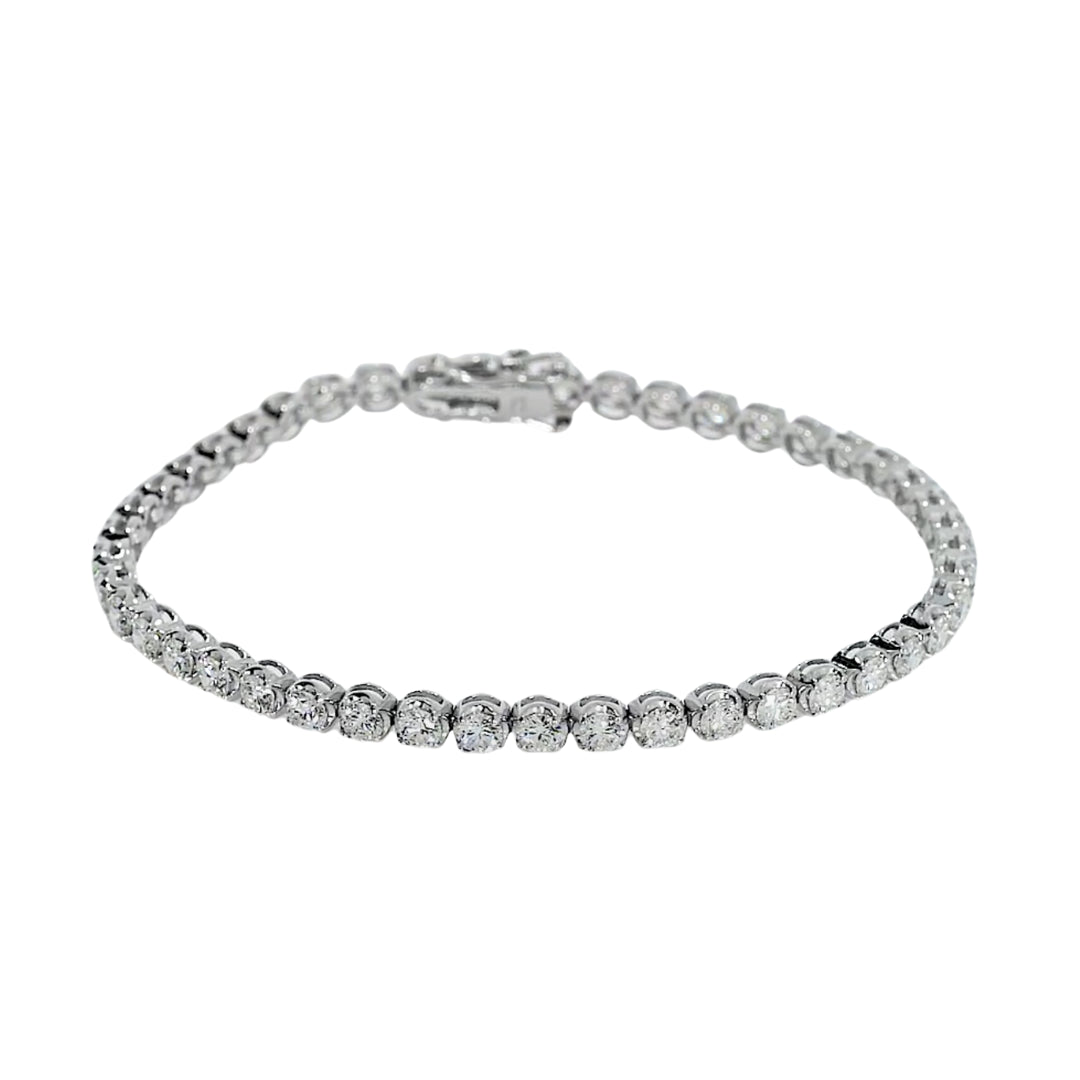 Elegant diamond tennis bracelet featuring diamonds for exceptional sparkle and quality.