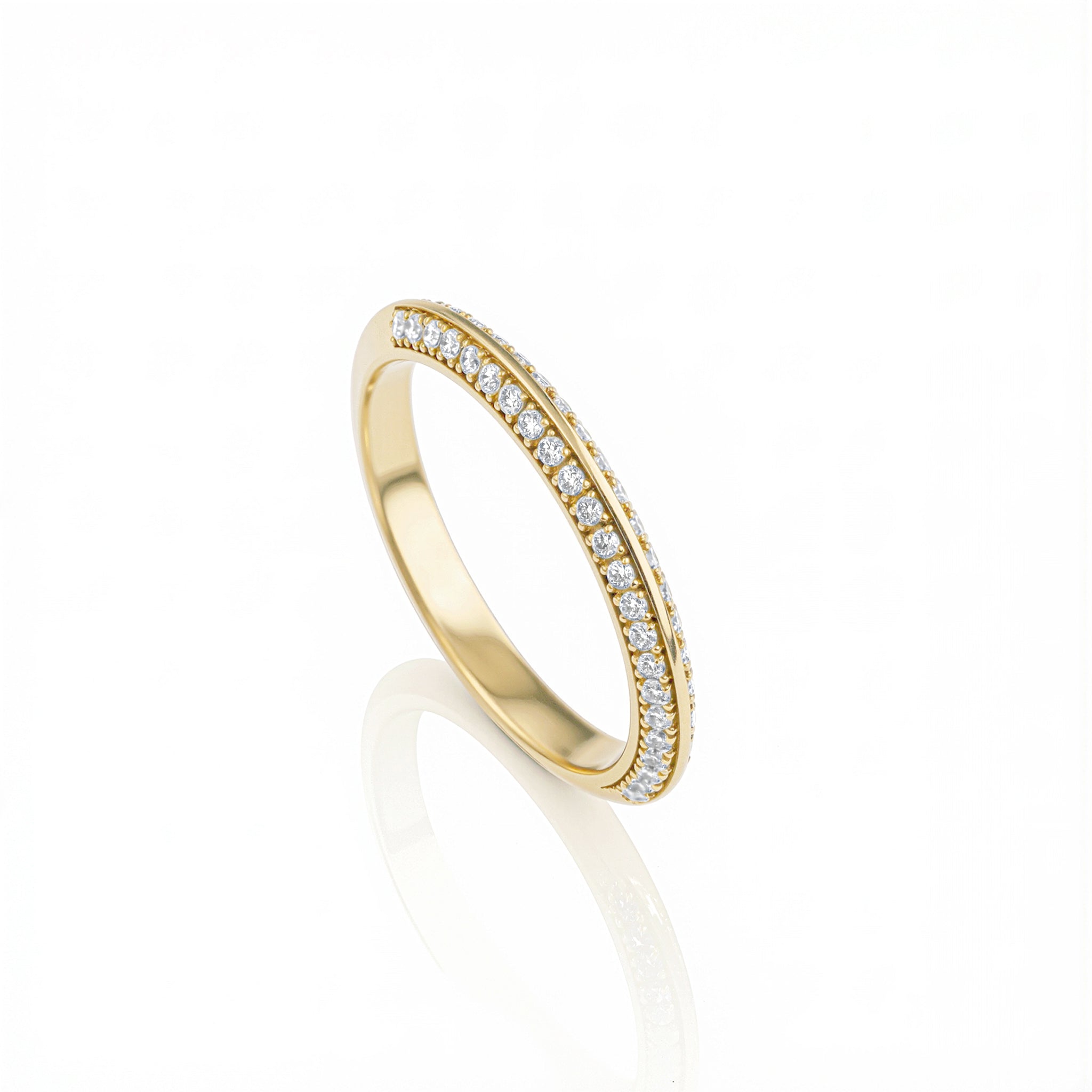 Knife Edge Wedding Band in 18ct yellow gold featuring pavé set diamonds for a stunning architectural sparkle.