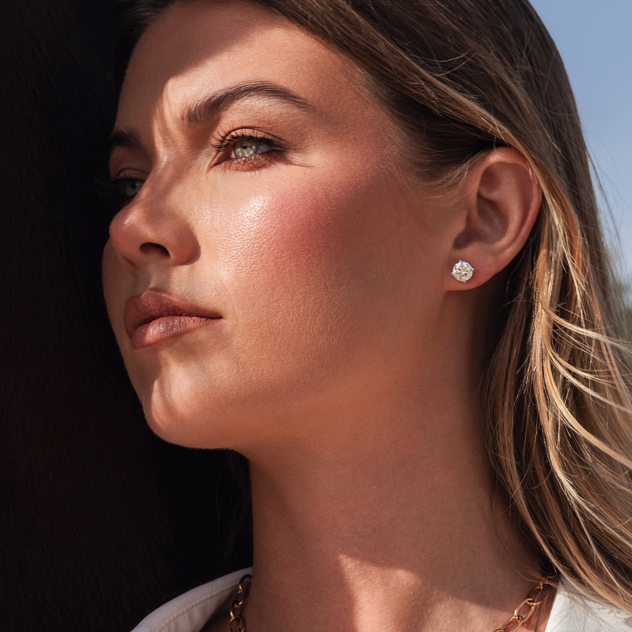 Round Diamond Stud Earrings